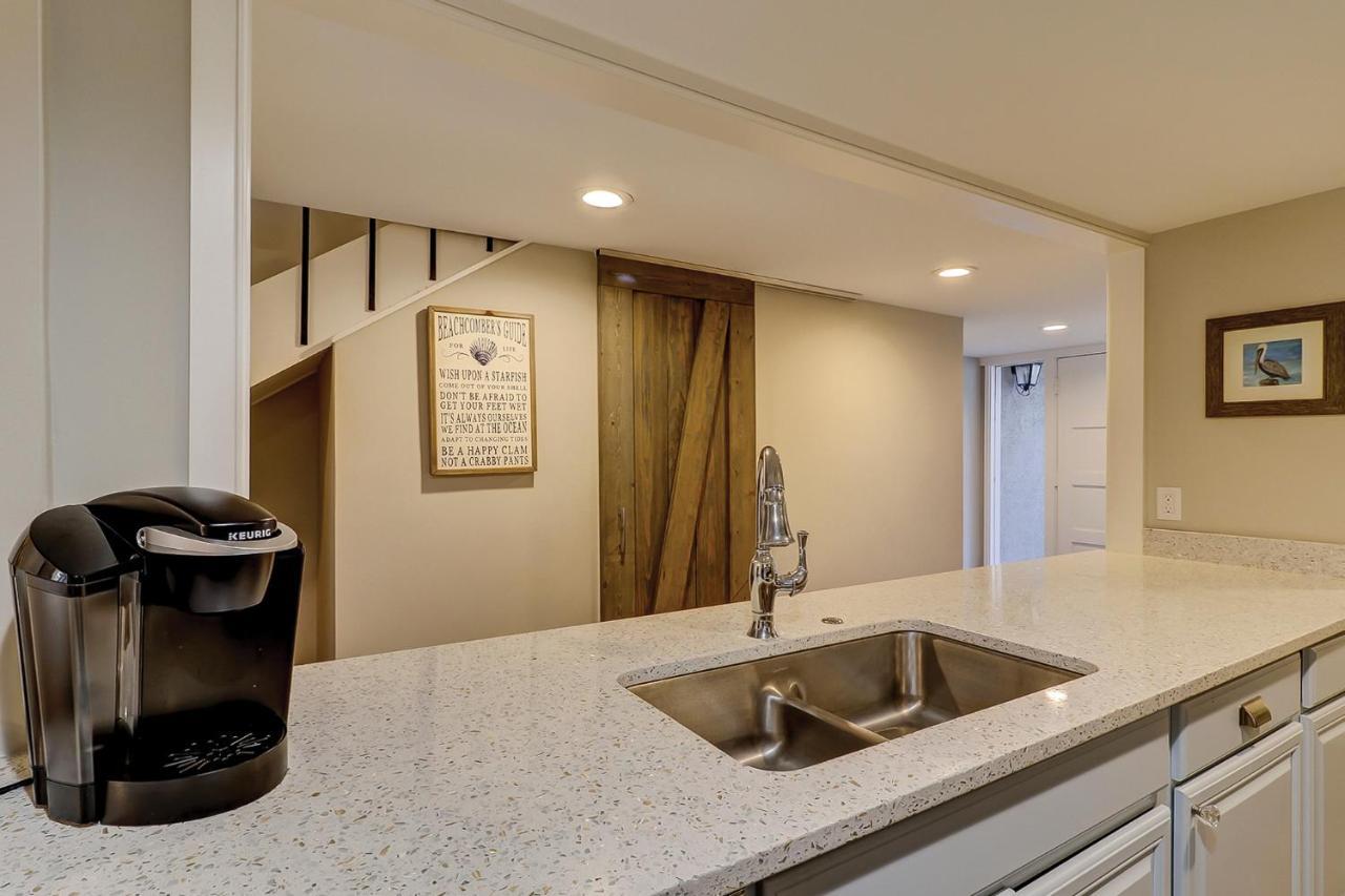 Luxury Updated New Kitchen New Floors, New Tvs, Bikes & Beach Gear Included Хилтон-Хед-Айленд Экстерьер фото
